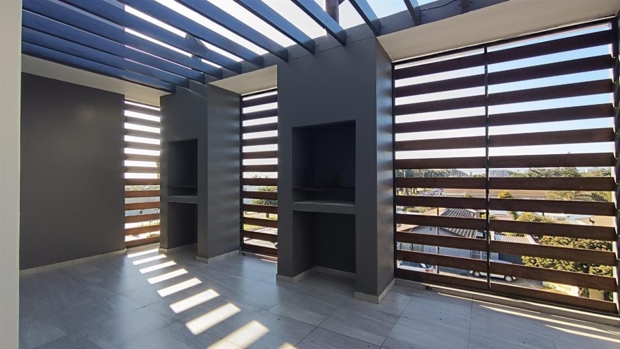 2 Bedroom Property for Sale in Table View Western Cape